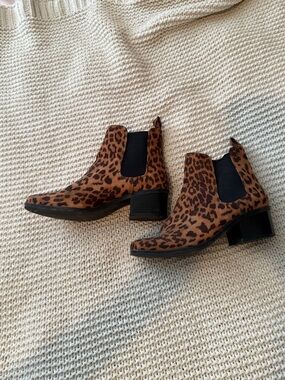 Leopard Print Chelsea Ankle Boots